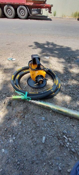 Глубинный вибратор