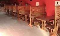 Столы деревянные с беседками в кафе