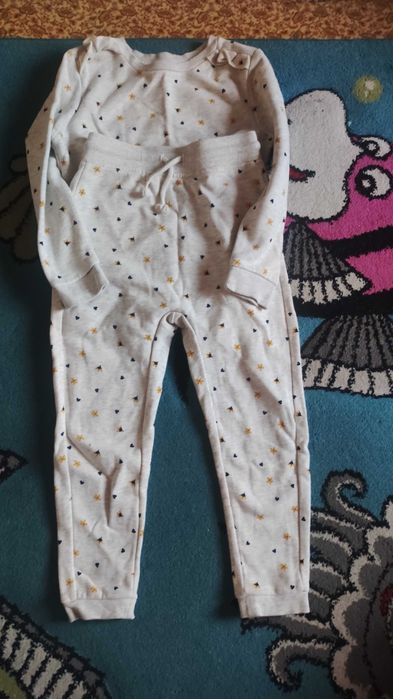 Прекрасен ватиран комплект на George!Обличан броени пъти!