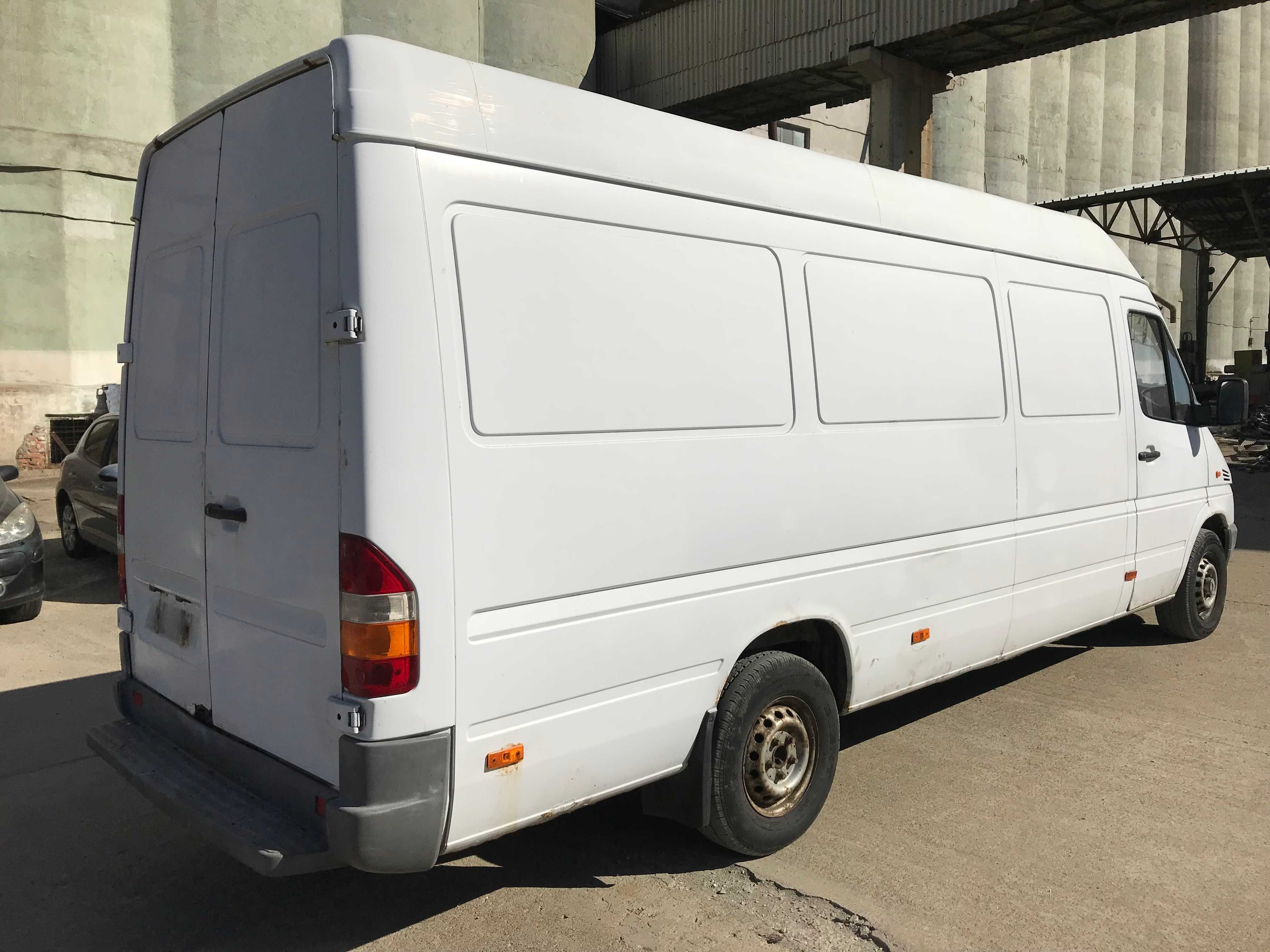 DEZMEMBREZ Mercedes SPRINTER 308 311 313 CDI 3 PANOURI 2001