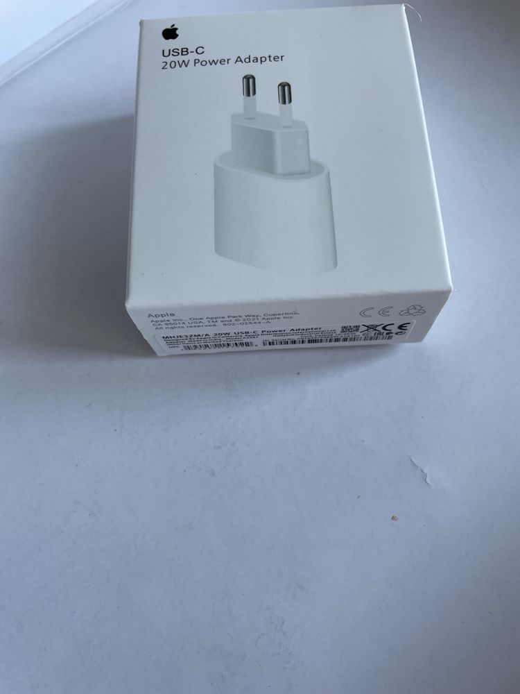 Adaptor  priza Apple charger 20W noi sigilate in cutie !