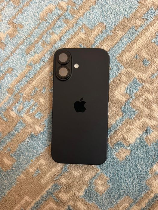 IPhone 16 black