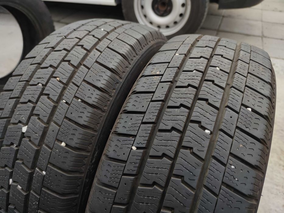 2бр Зимни Гуми за БУС 215 65 15 С - Goodyear - DOT 2022