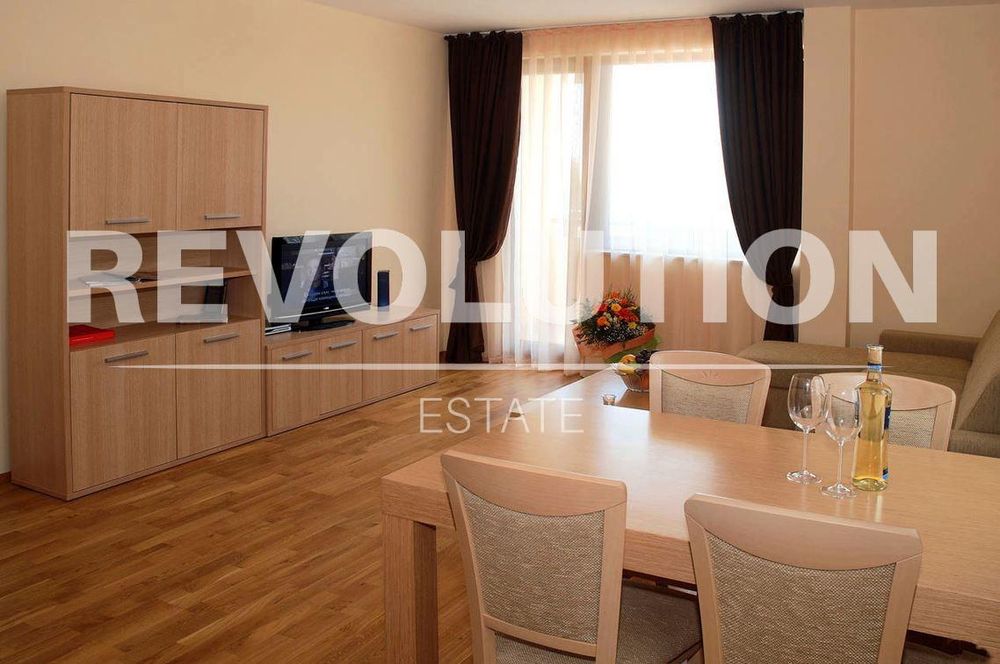 Едностаен апартамент в района на св. Константин и Елена!