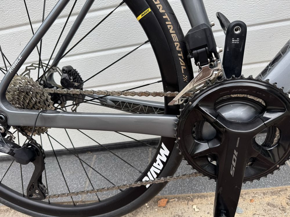 Cursiera Ribley din carbon