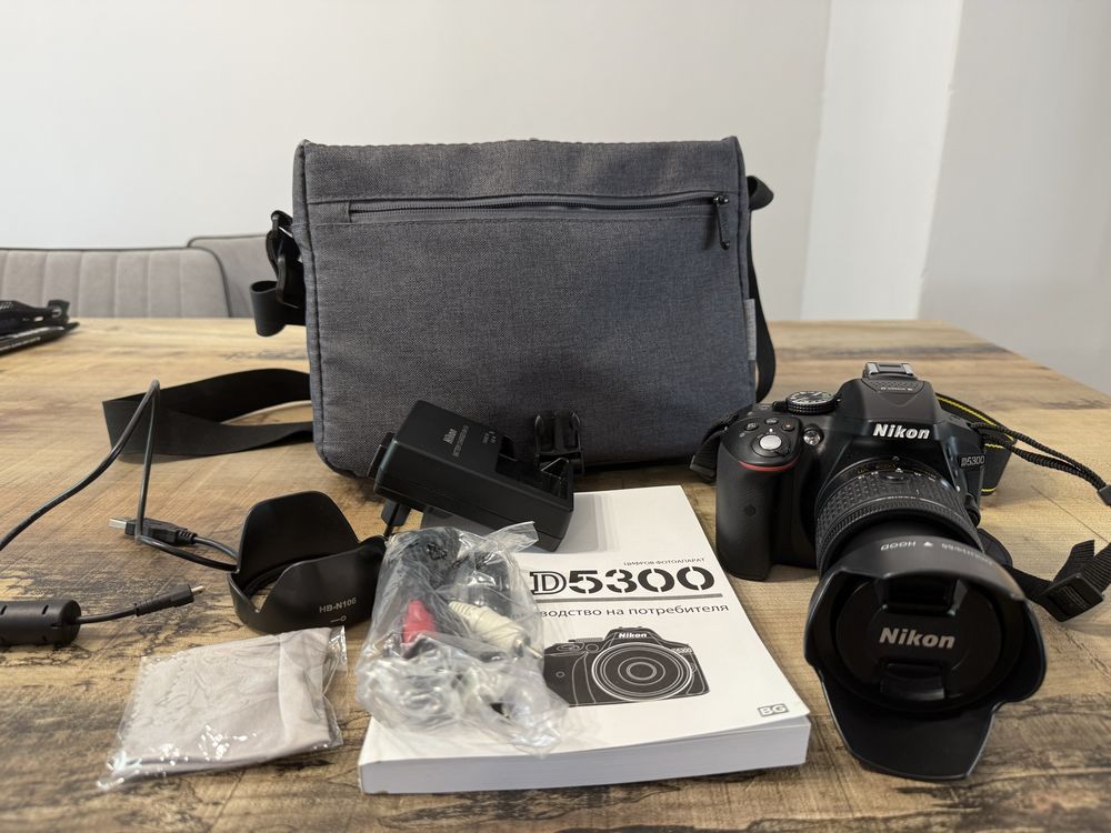 Nikon D5300 + AF-P DX/VR Nikkor 18-55
