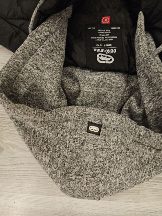 Vesta Ecko Unltd size M (cu gluca)
