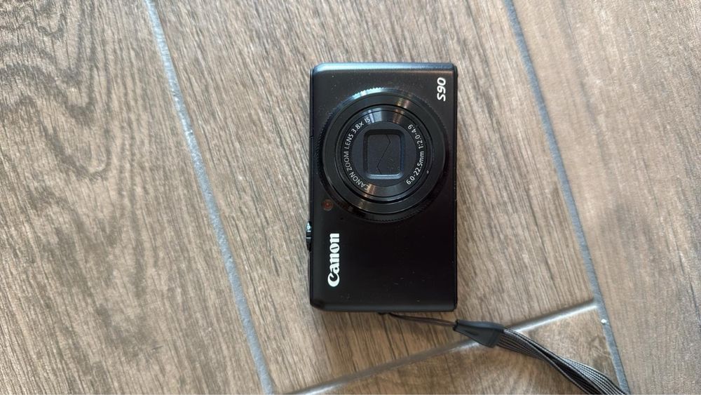Canon PowerShot S90 – Компактен фотоапарат с отлична оптика
