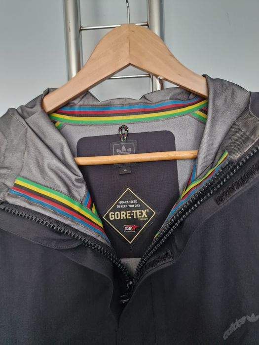 Страхотно мъжко яке ADIDAS GORETEX размер XL / 2XL,  лимитиран модел,
