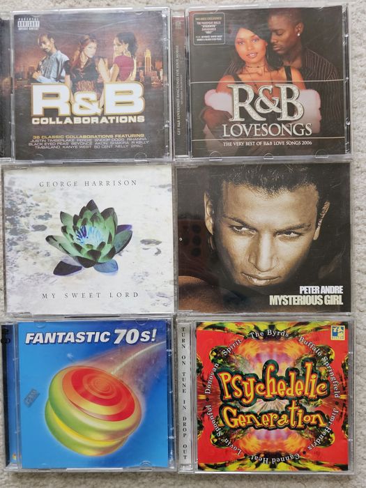 Оригинални компакт дискове от лична колекция