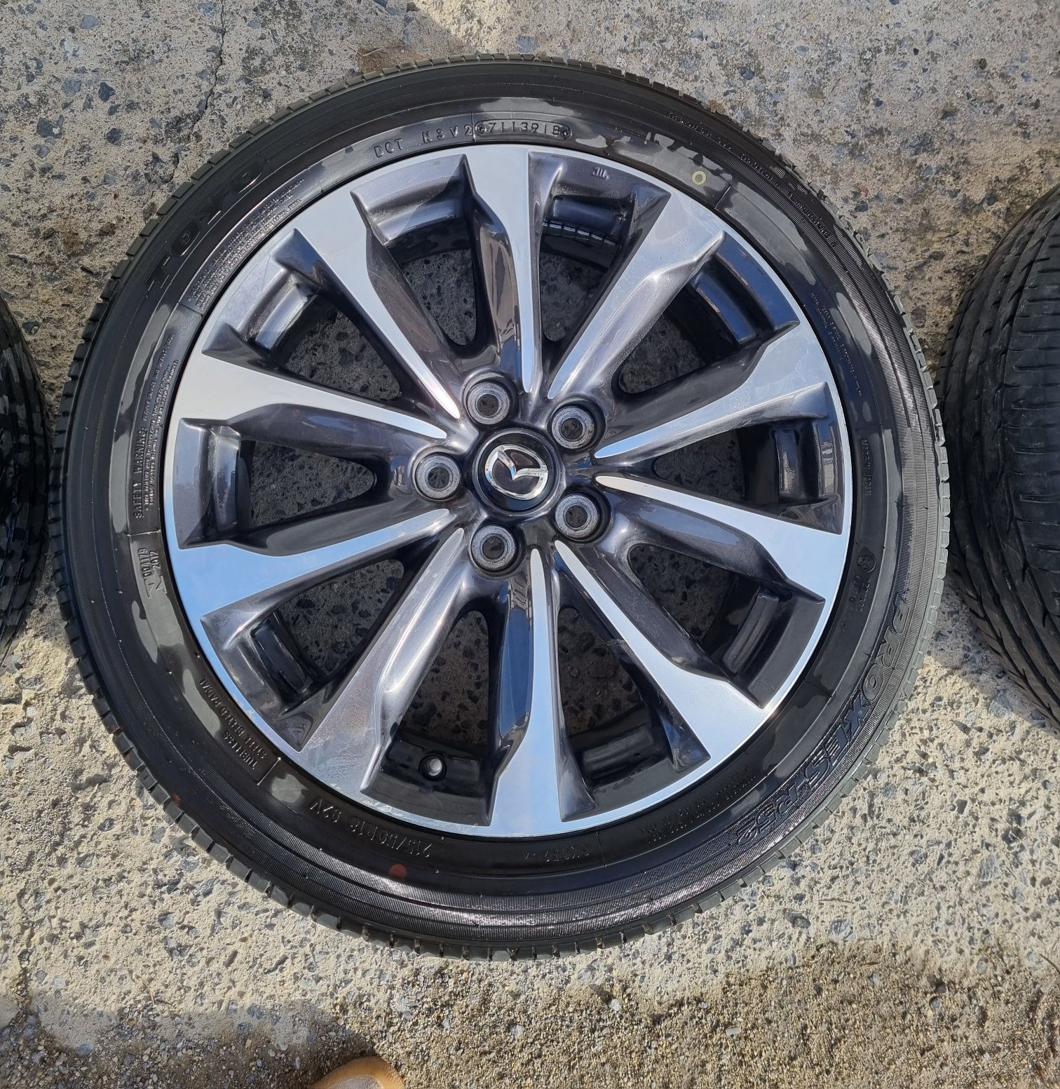 18" 5x114,3x67,1 оригинални алуминиеви джанти +гуми за Mazda