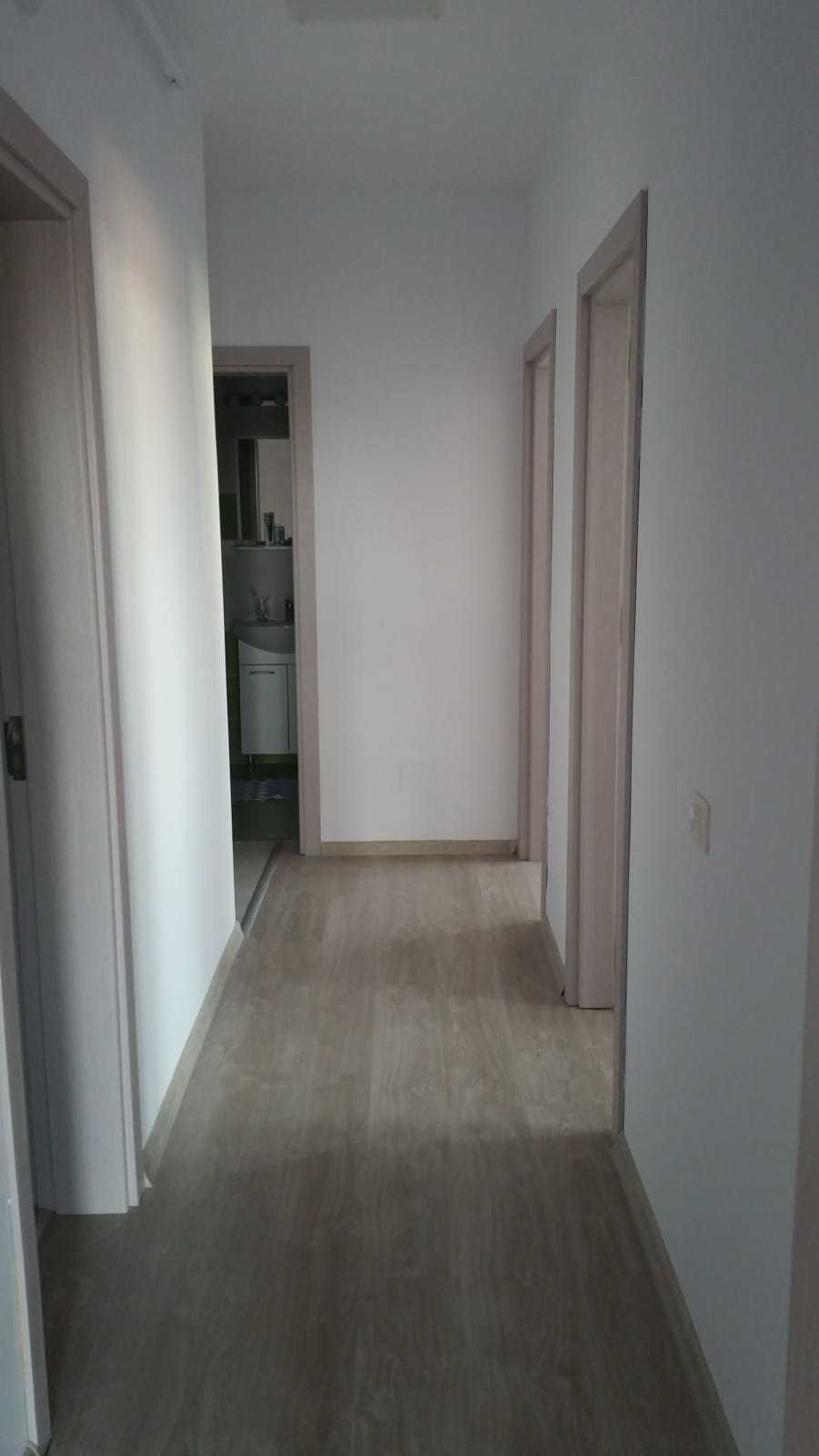 Apartament 3 camere de inchiriat