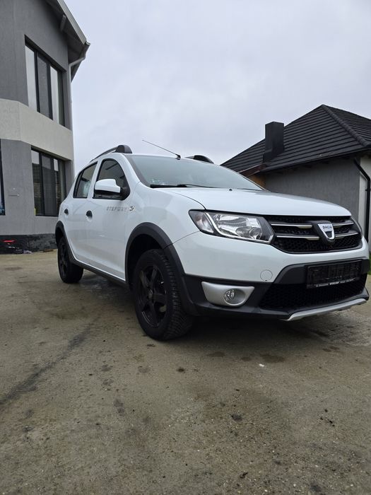 Dacia Sandero Stepway 0.9 TCe 90 CP -
126.000 km - Recent adusă din Ge