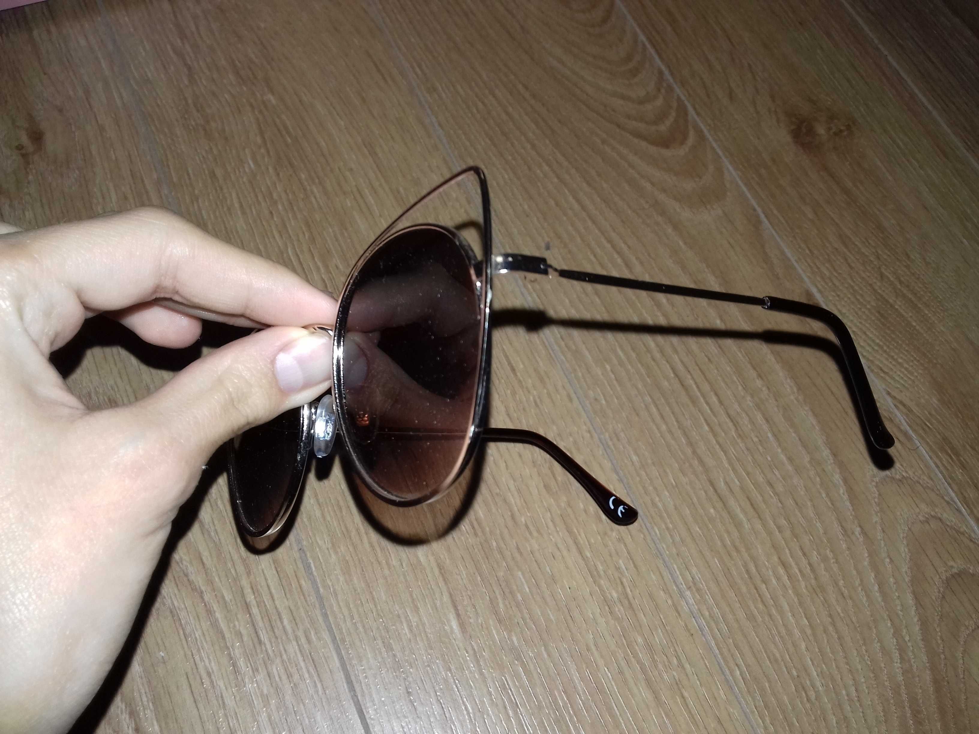 Чисто нови слънчеви очила - котешко око + калъф за слънчеви очила