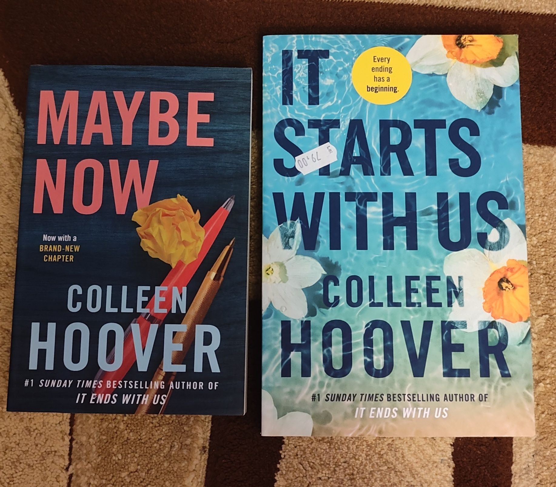 Colleen hoover. It's starts with us + Maybe now