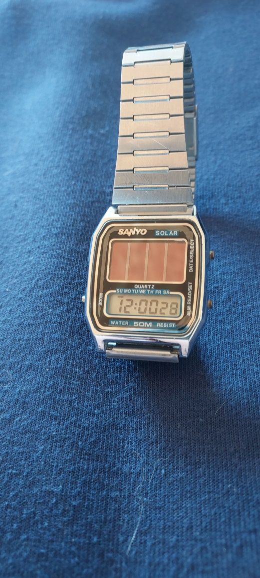 Ceas solar vintage SANYO (REZERVAT)