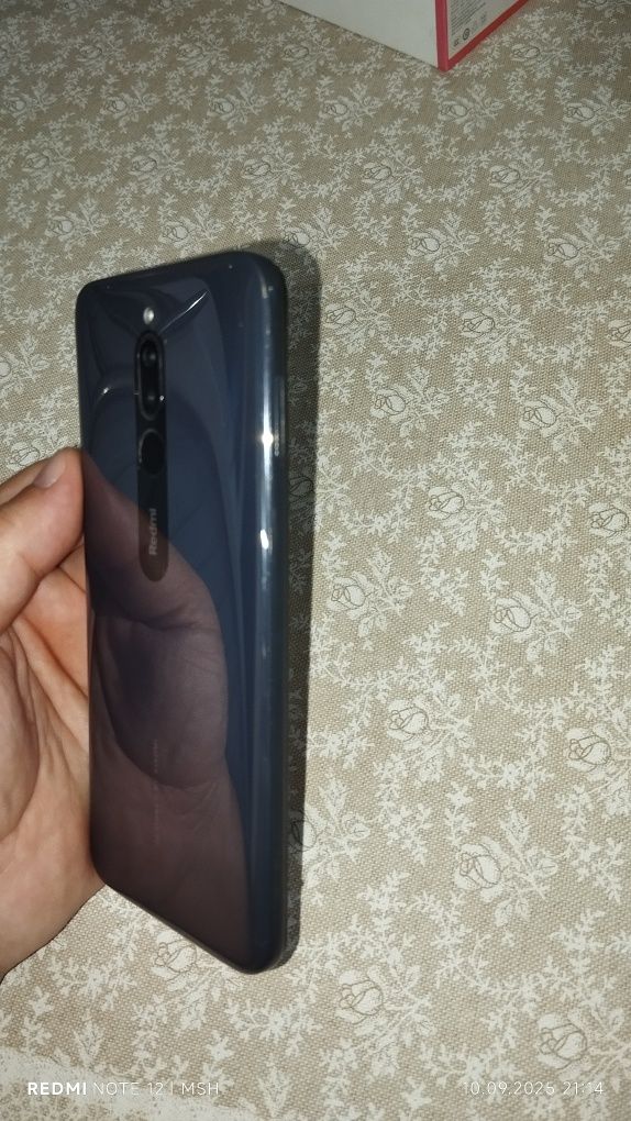 Redmi 8  4/64 в отличном состоянии