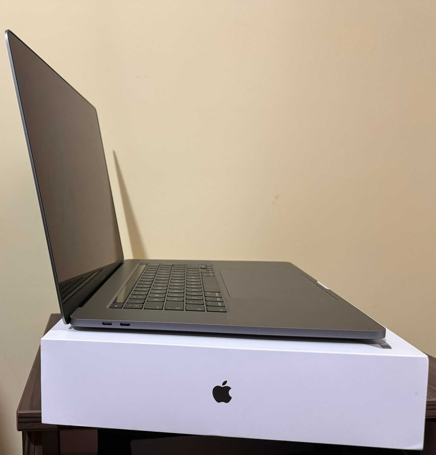 Apple Macbook Pro 16