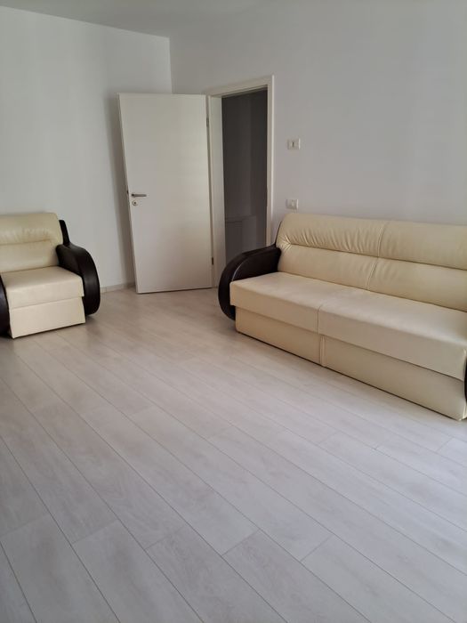 Proprietar,închiriez ap 2 camere ,zona Coresi , pret 450 euro