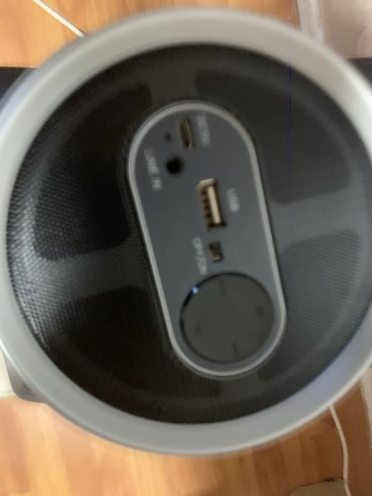 Vand boxa mai multe detali in privat nu trimti doar in hunedoara !!