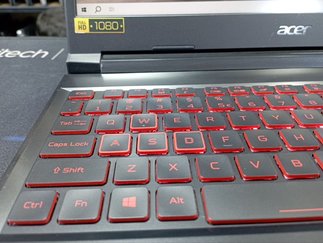 Acer nitri 5 i5/10  8ram/256 ssd/5hdd  gtx1650
