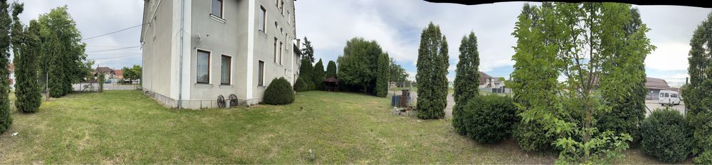 Cladire 633 mp, spații comerciale + etaj cu 10 camere – eligibilă PTJ