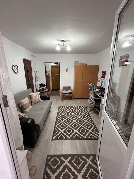 Apartament de închiriat 2 camere podu ros