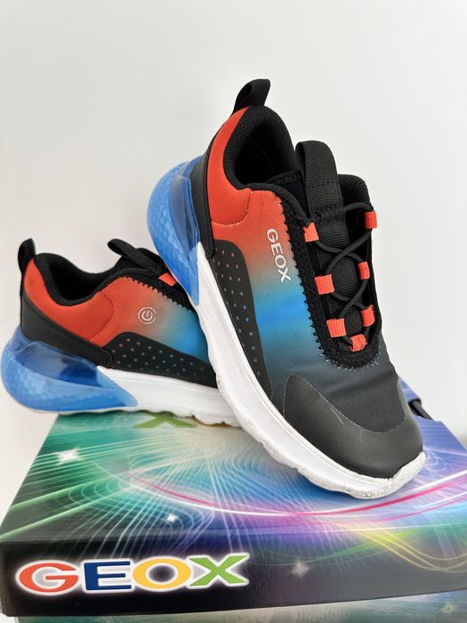 Adidasi geox Marime 29
