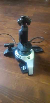 Vand joystick mad catz F.L.Y. 5