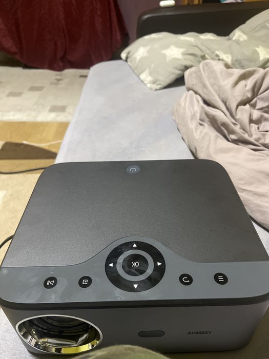 proiector xiwbsy portabil smart