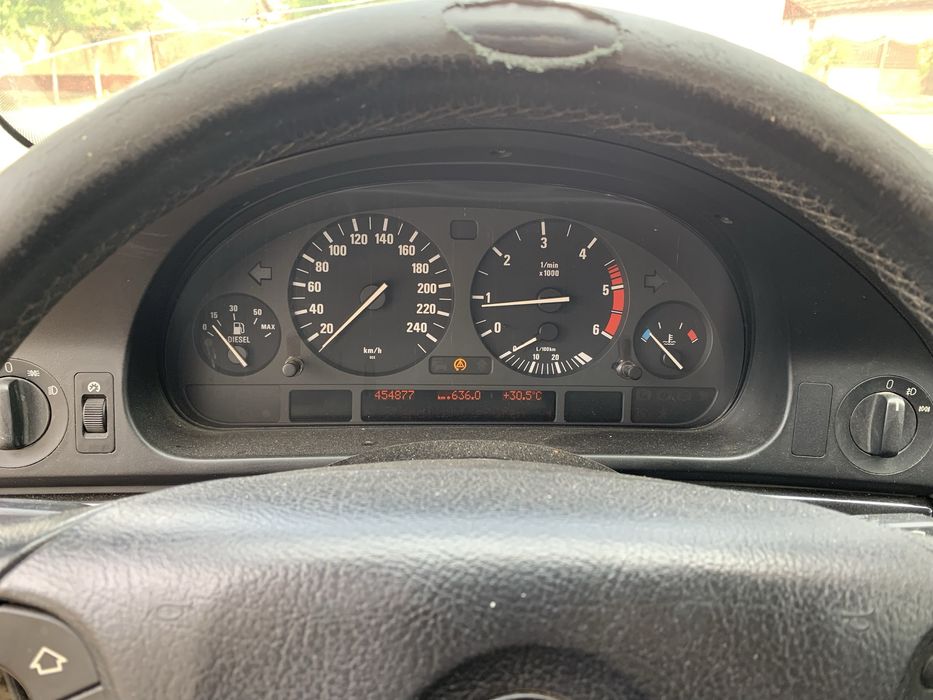 Vand BMW 520 pret 1500€ NEGOCIABIL