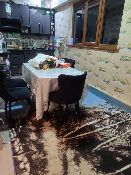 2 xonali 3 xona qilingan chirchiq bozorida ventra klinika yonida