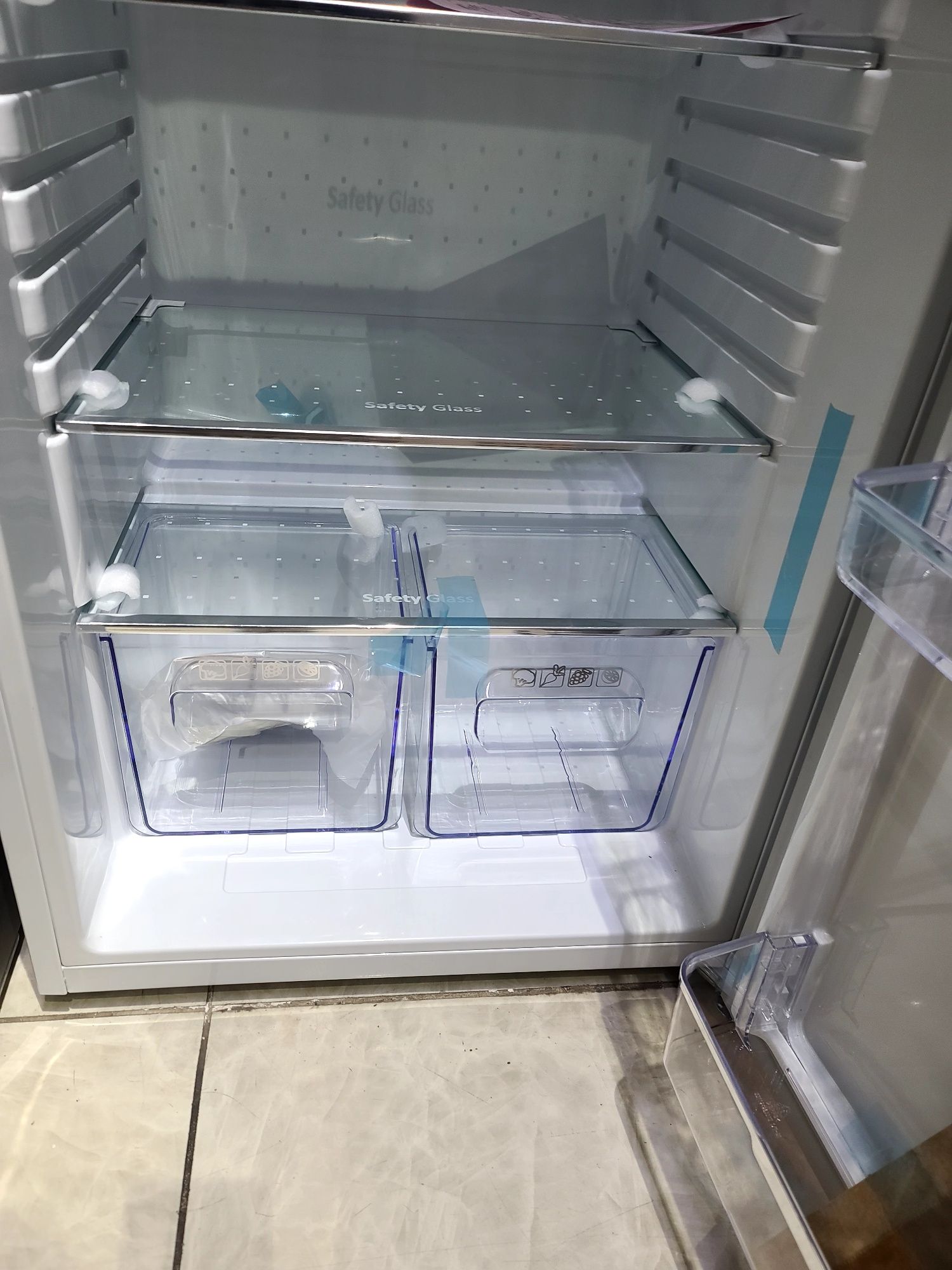 Холодильник Artel HD341 eco frost 1.65 sm
