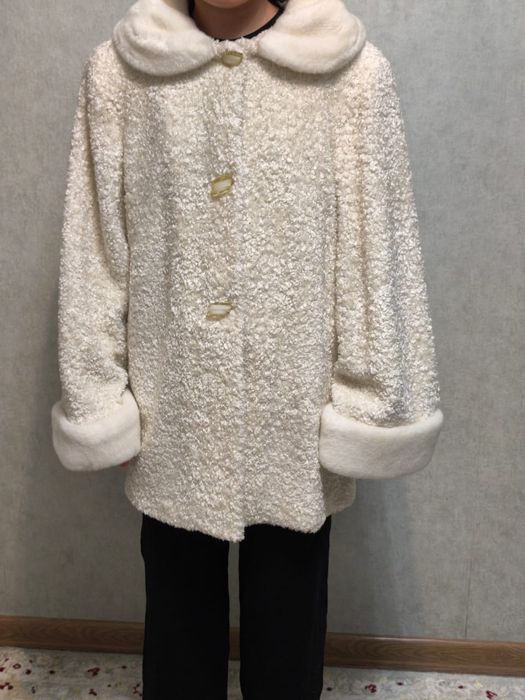 Женская полушуба из искусственного меха