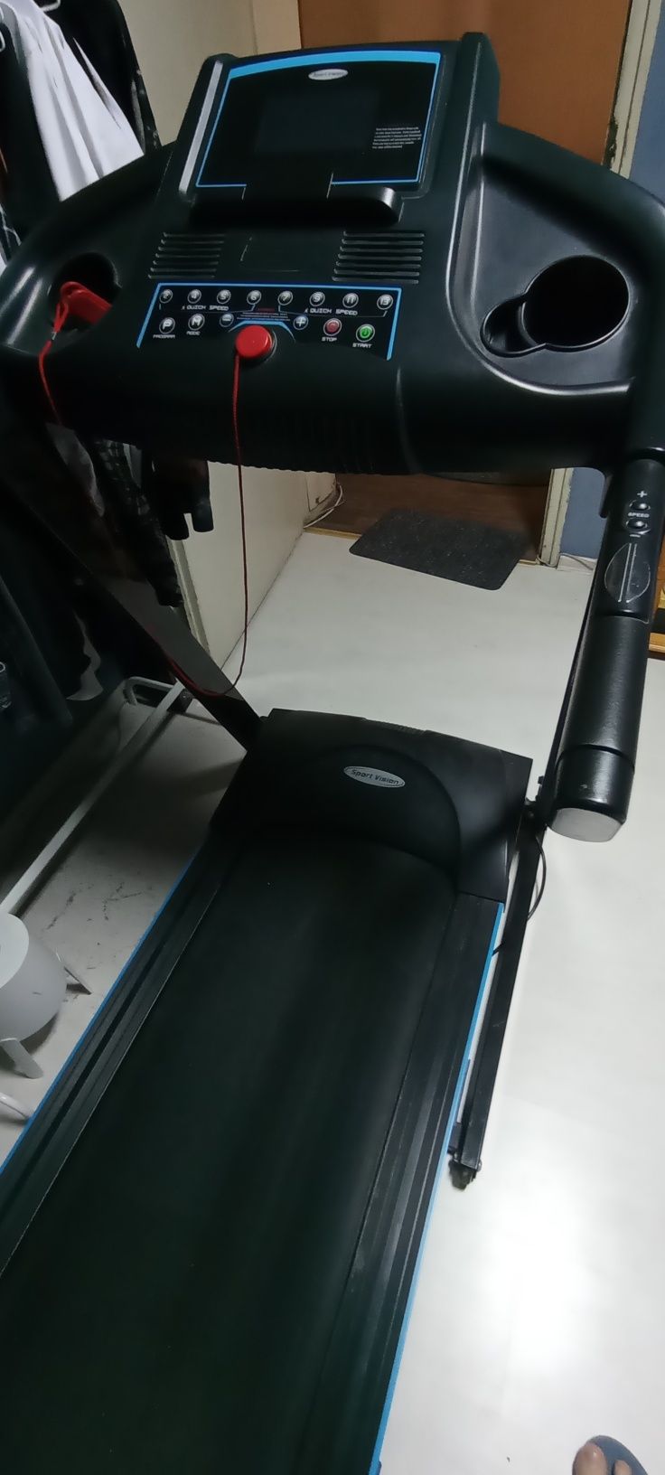 Пътека за тичане,Бягаща Пътека - Sport Vision 13 km / 1,5 hp