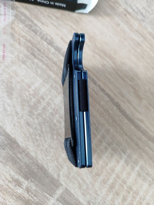 Портфейл с до 15 карти