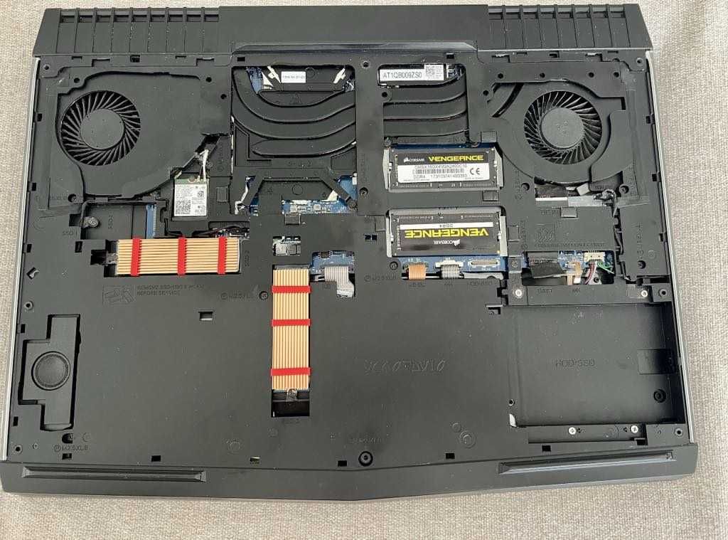 Alienware 17R4 Intel Core i7 7820HK NVIDIA GTX 1080 Graphics Amplifier