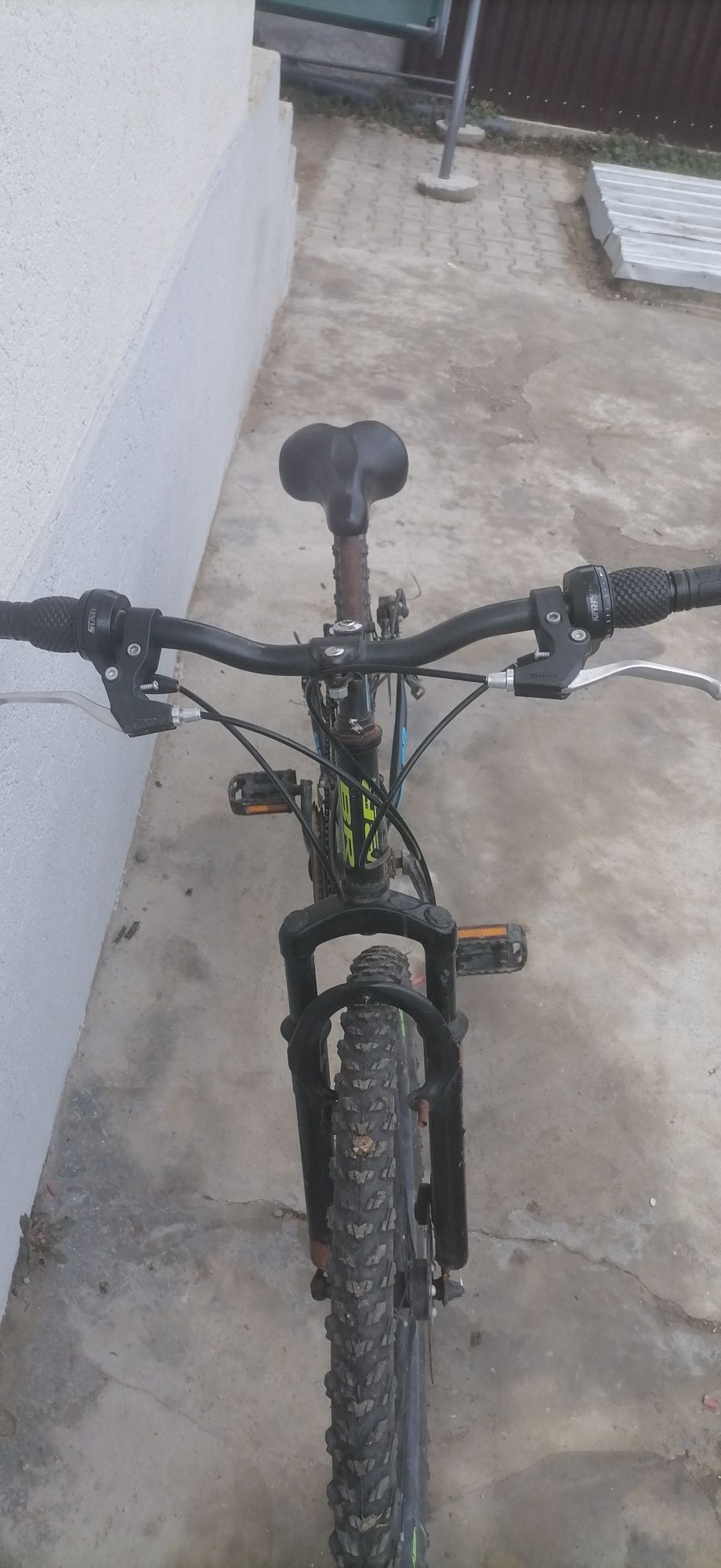 Vand bicicleta roti de 26