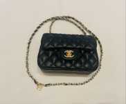 Geanta neagra logo Chanel