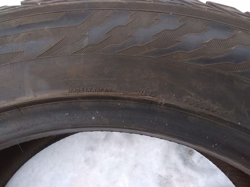 Резина 265/50 R19 - "Yokohama Ice Guard Stud IG35" (Япония).