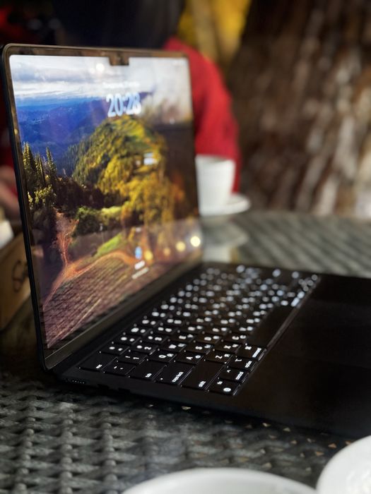 MacbookAirM3 Darck Blue 699$