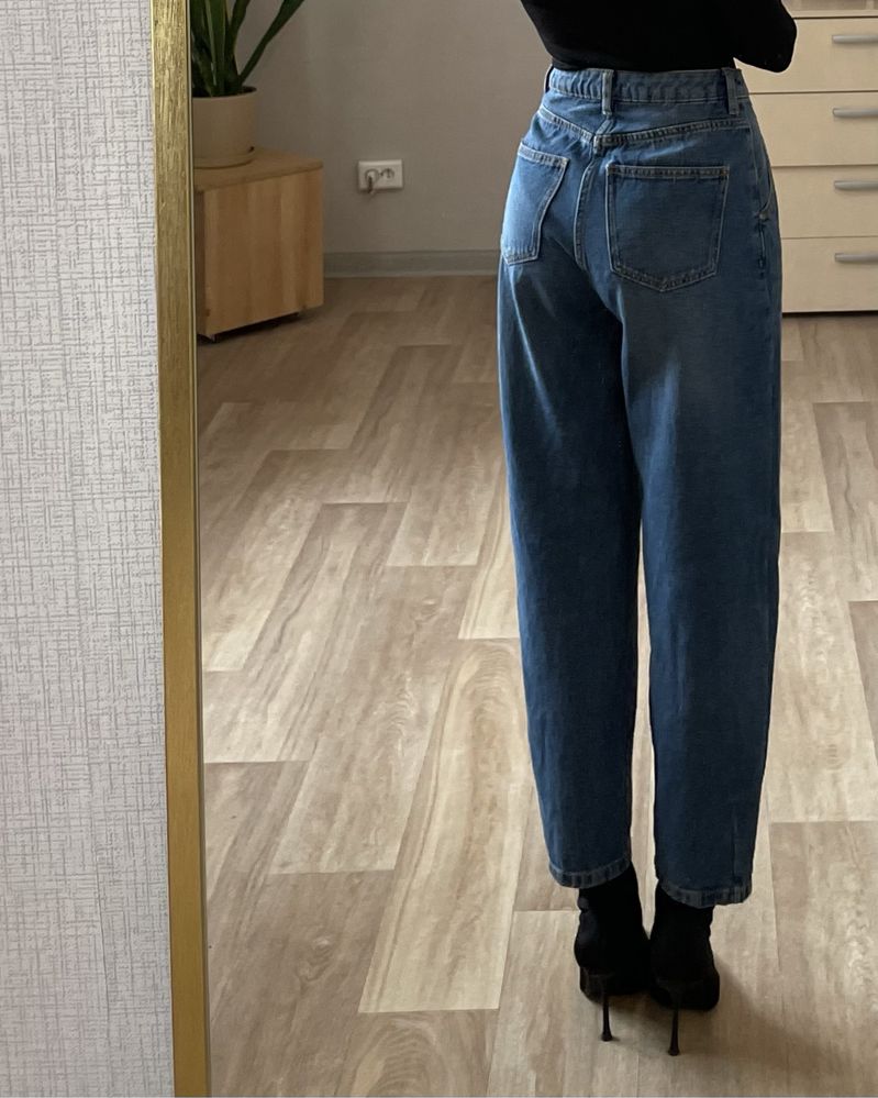 Женские джинсы MOM, размер 26