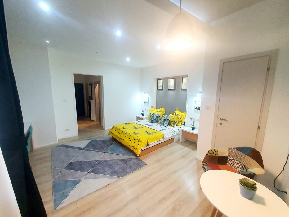 Regim hotelier, Universitate, Romana