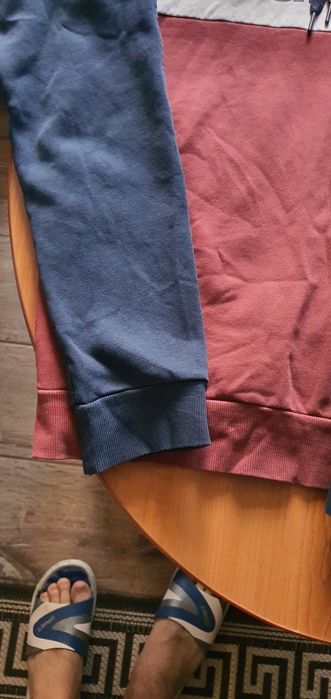 Hanorac ADIDAS în stare foarte bună