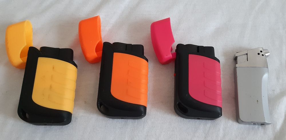 Lot bricheta colorata cauciuc reincarcabile flama jet