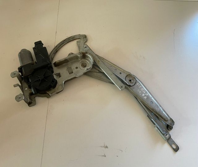 Macara cu motoras  stanga fata 93362661 / 93362661LH Opel Meriva prim