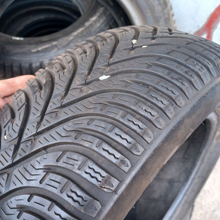 195 60 15 BfGoodrich 2бр зимни дот 20