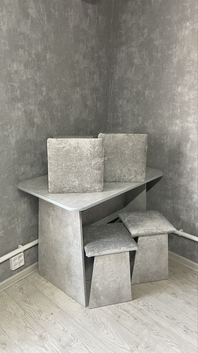 РАСПРОДАЖА! Обеденная зона комплект (кухонный стол, 4 табуретки)