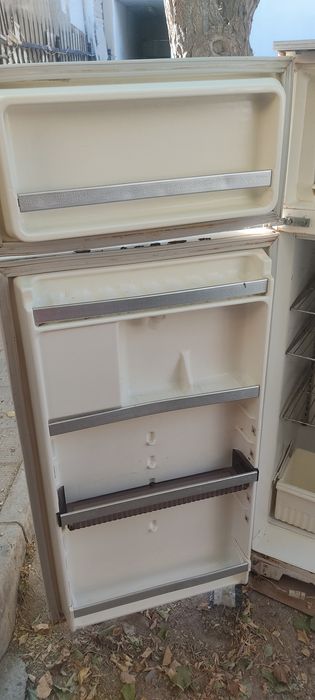 Ока холодильник сотилади