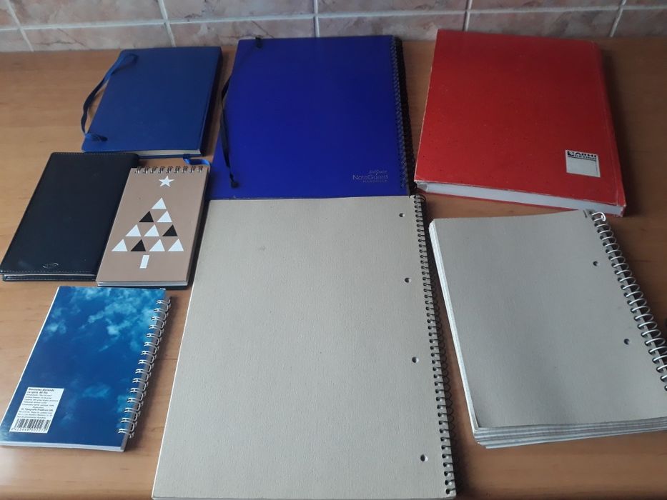 Caiete de diferite marimi